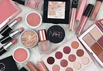 5 Advantages of Utilizing Multifunctional Beauty Products