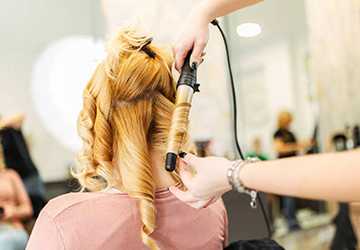 Flat Iron Versatility Techniques for Effortlessly Curling Hair